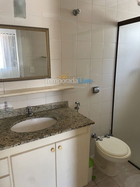 Apartamento para aluguel de temporada em Guarujá (Enseada)