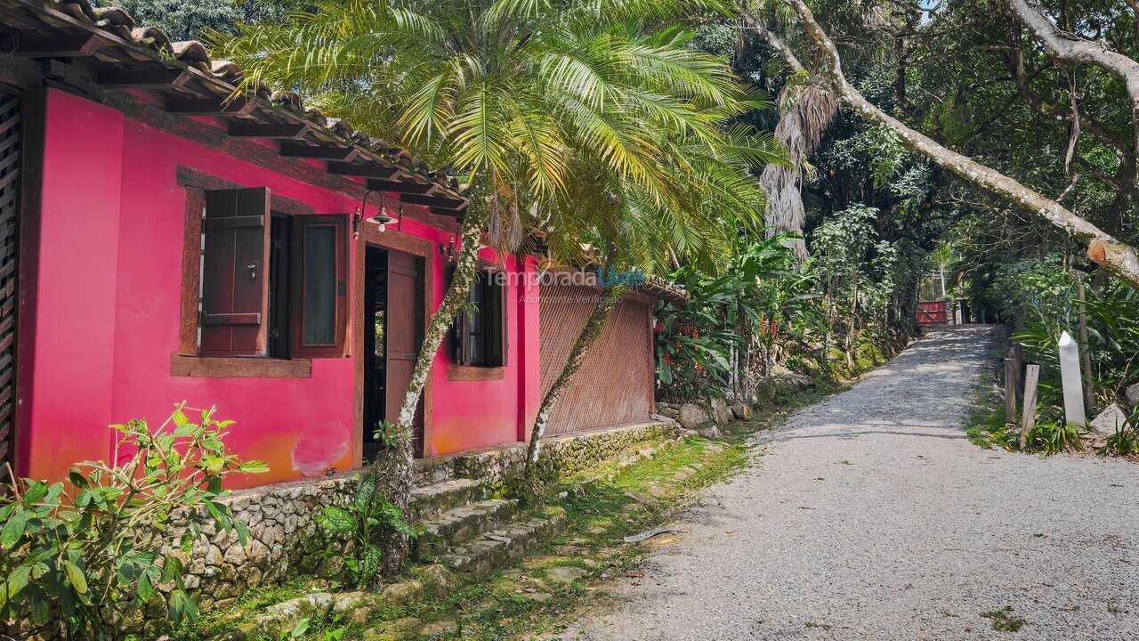 Casa para aluguel de temporada em Ilhabela (Sitio Curral)