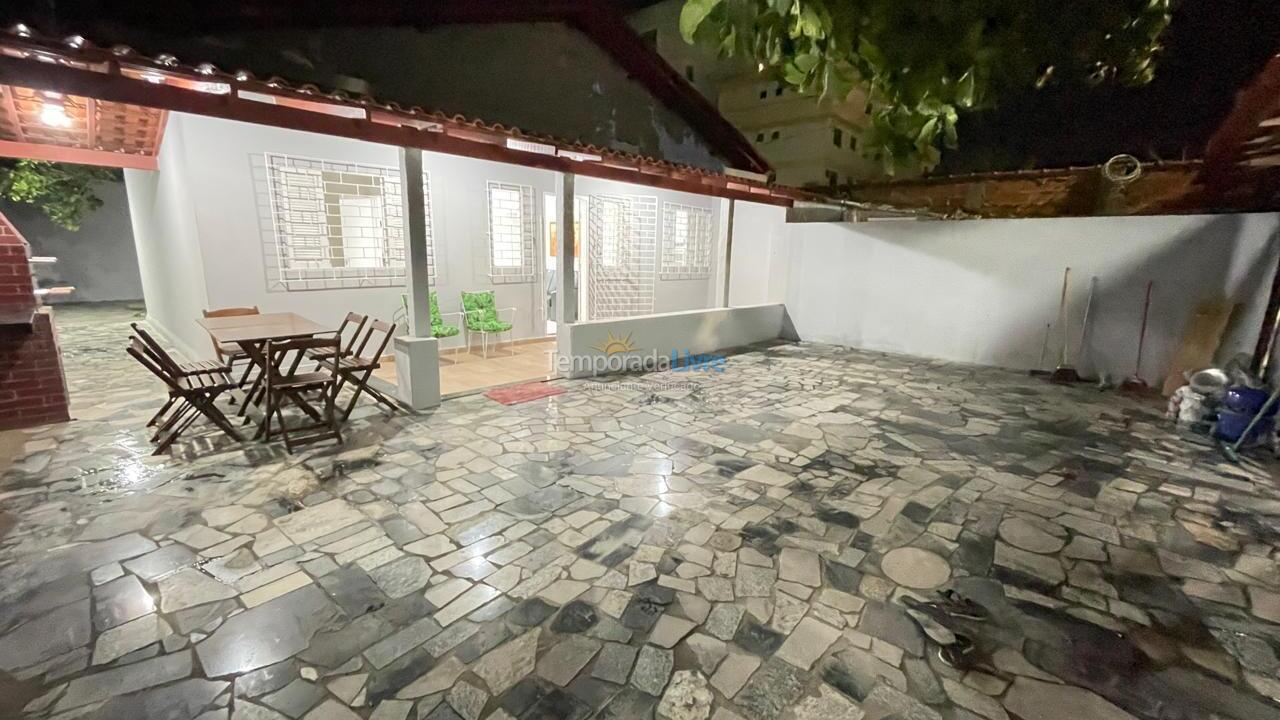 Casa para aluguel de temporada em Guarapari (Praia do Morro)