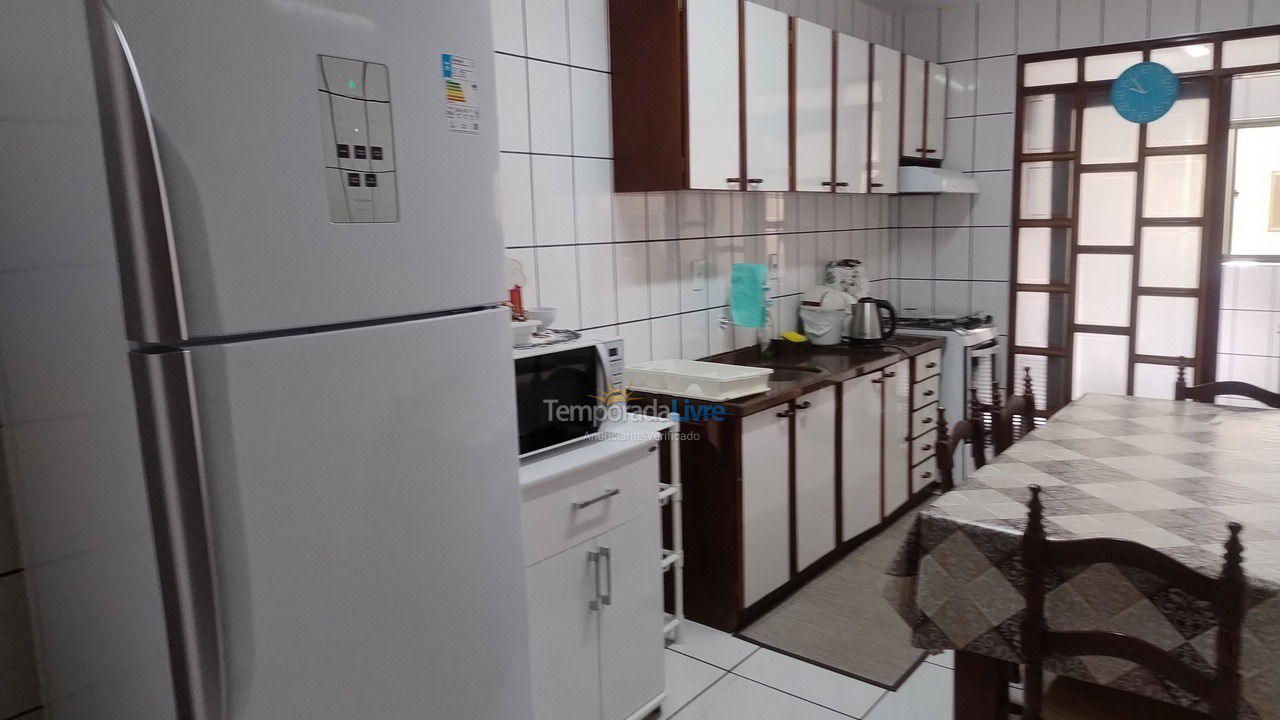 Apartamento para alquiler de vacaciones em Itapema (Meia Praia)