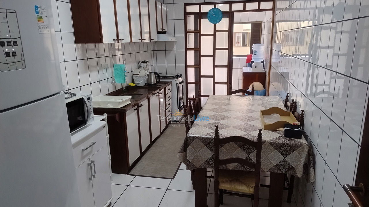 Apartamento para alquiler de vacaciones em Itapema (Meia Praia)