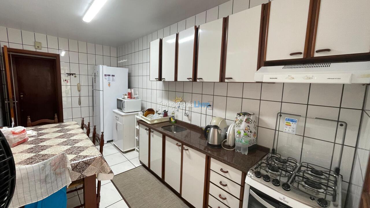 Apartamento para alquiler de vacaciones em Itapema (Meia Praia)