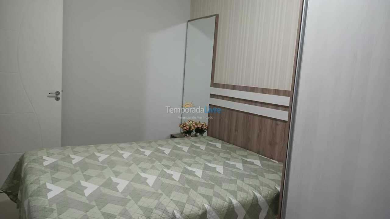 Apartamento para aluguel de temporada em Itapema (Meia Praia)