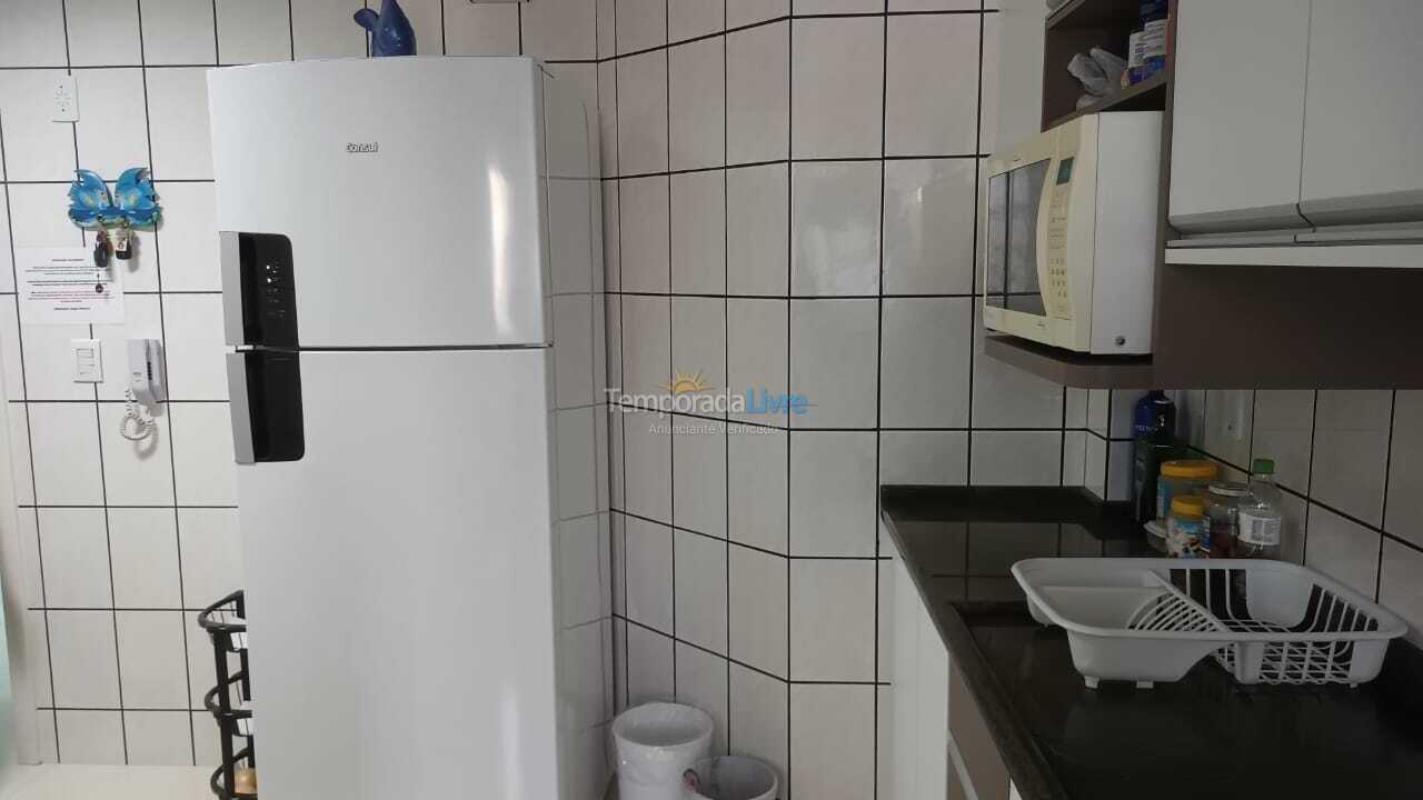 Apartamento para aluguel de temporada em Itapema (Meia Praia)