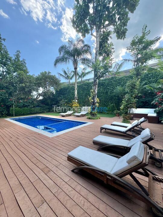 Casa para aluguel de temporada em São Sebastião (Praia da Baleia)