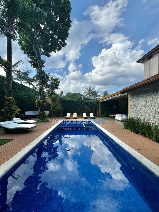 Casa para aluguel de temporada em São Sebastião (Praia da Baleia)