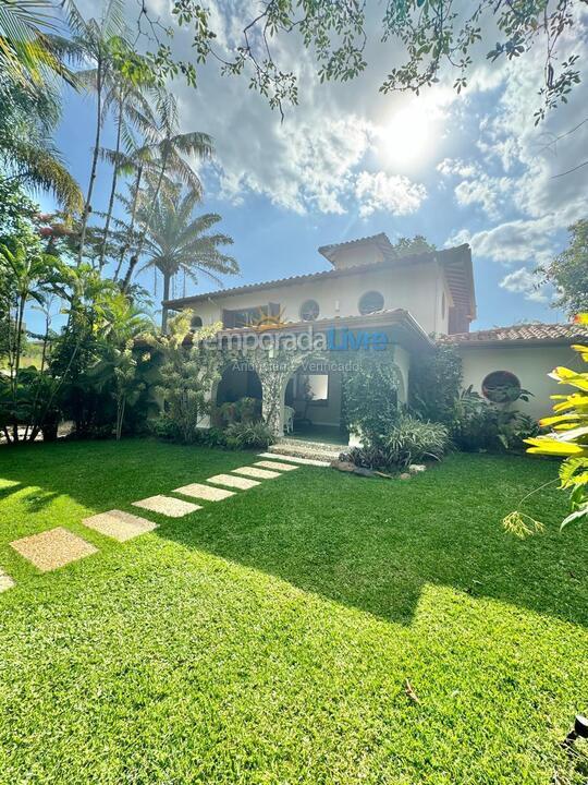 Casa para aluguel de temporada em São Sebastião (Praia da Baleia)