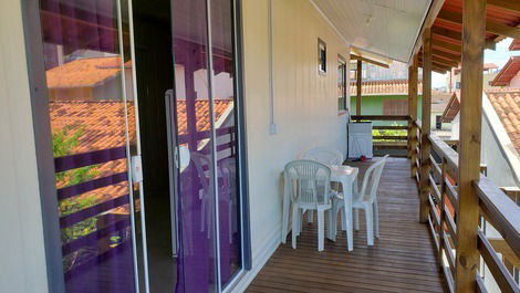 CONTAINER HOUSE - AR COND NO IMOVEL TODO, WIFI, ATE 5 PESSOAS