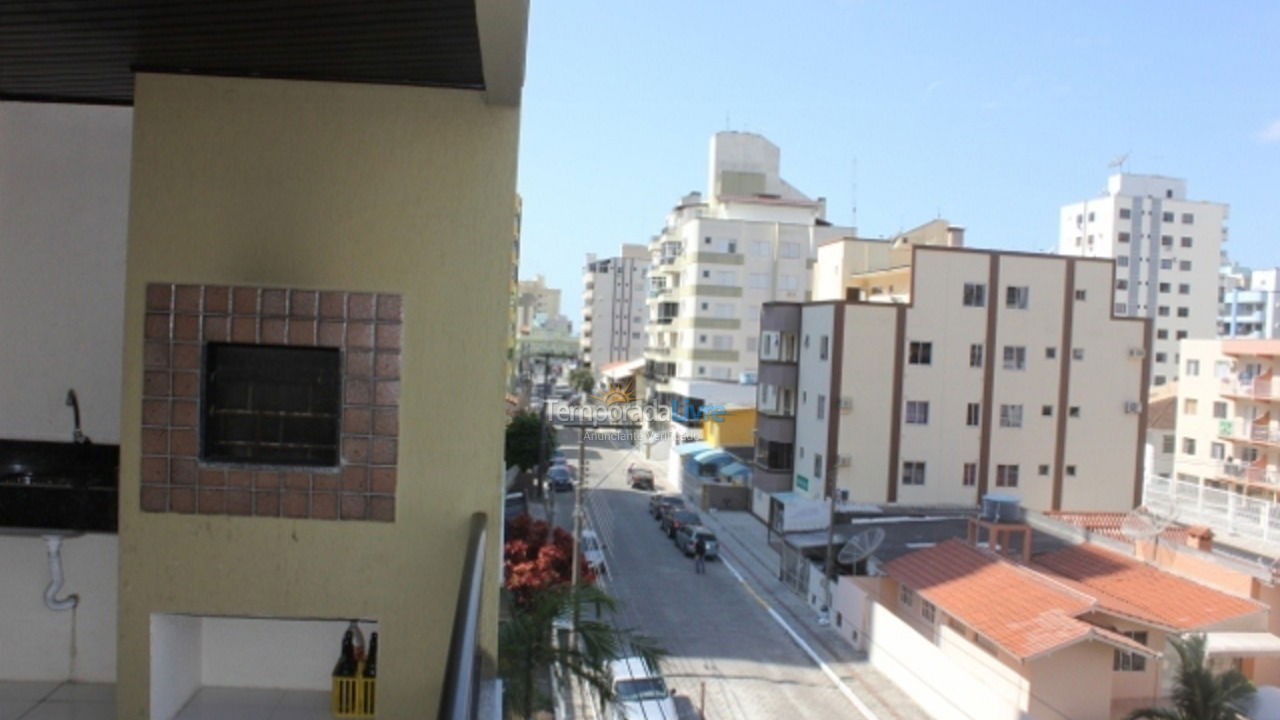 Apartamento para aluguel de temporada em Itapema (Meia Praia)