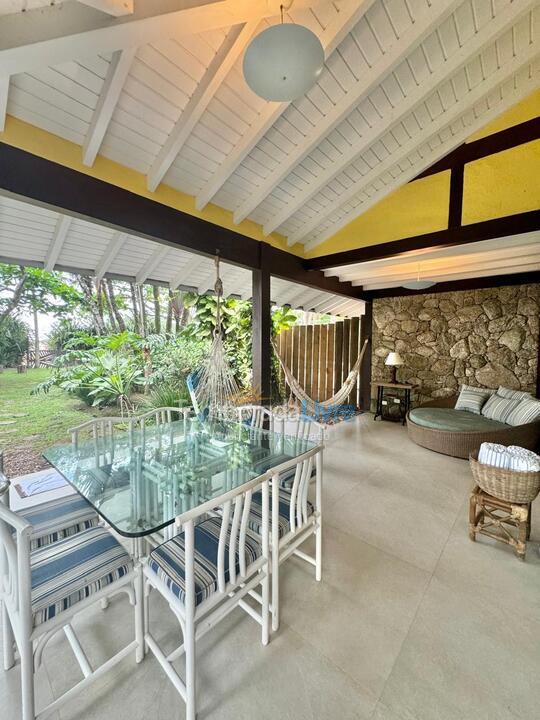 Casa para alquiler de vacaciones em São Sebastião (Camburizinho)