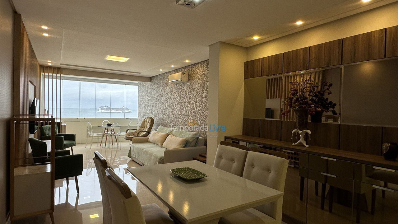 Apartamento para aluguel de temporada em Balneário Camboriú (Praia Central)