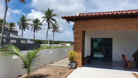 House in a condominium on Camaçari beach in Lucena