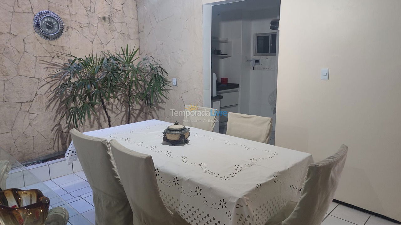 Casa para aluguel de temporada em Fortaleza (Papicu)