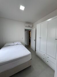 Apartamento novíssimo em Itapema com vista mar