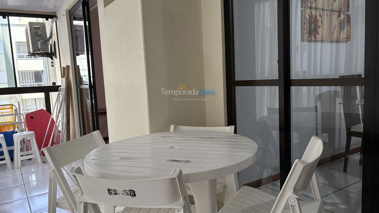 Apartment for vacation rental in Itapema (Meia Praia)