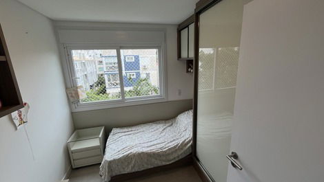 Quarto cama de solteiro 