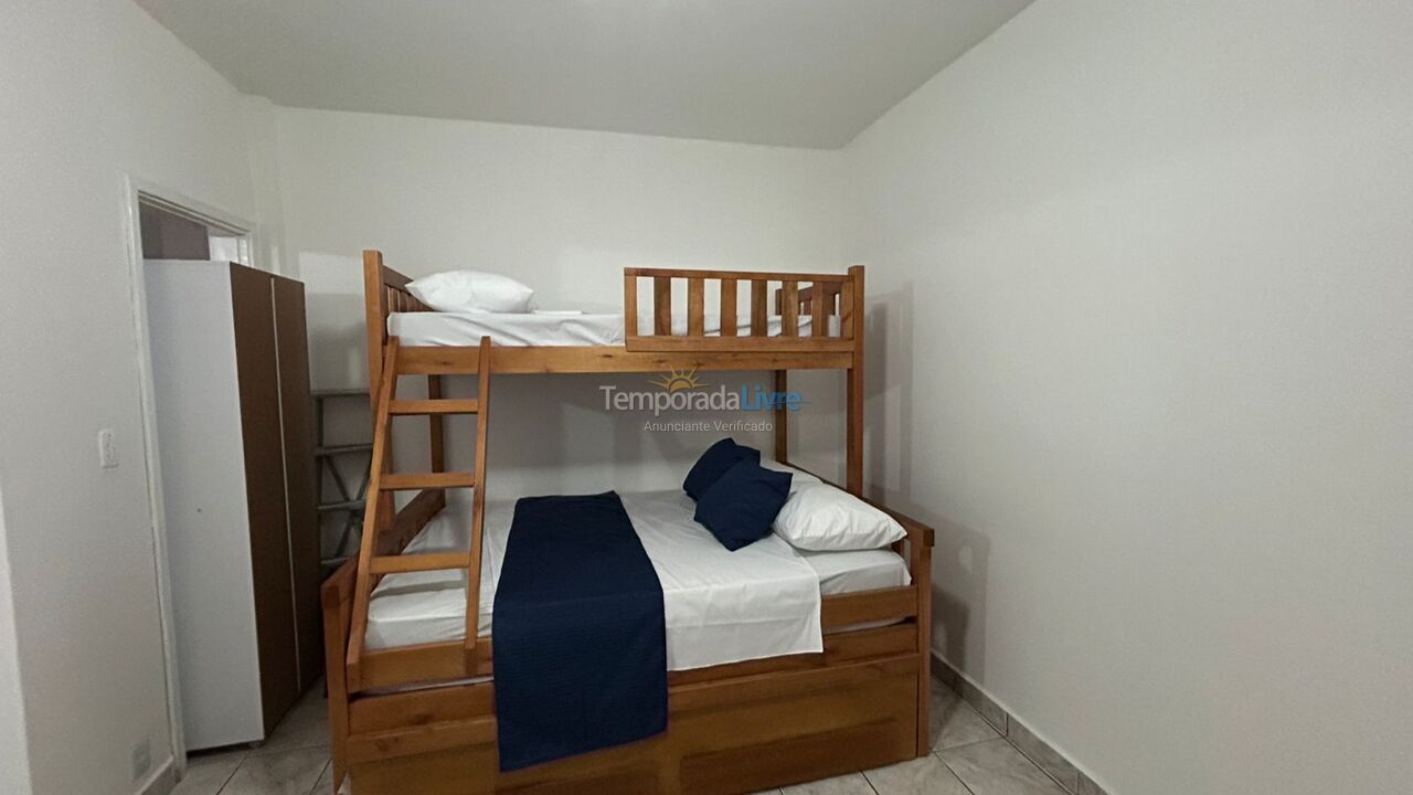 Apartamento para aluguel de temporada em Praia Grande (Vila Tupi)