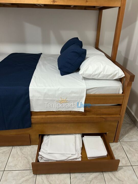 Apartamento para aluguel de temporada em Praia Grande (Vila Tupi)