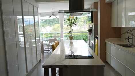 Apartamento em Resort de Luxo