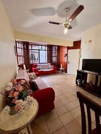 Apartamento de 03 dormitorios, cerca de Praia do forte, whats 21998095108