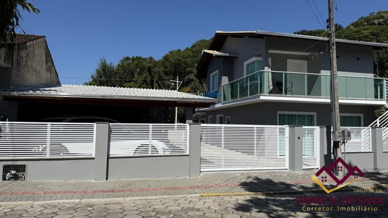 Casa para aluguel de temporada em Bombinhas (Morrinhos)