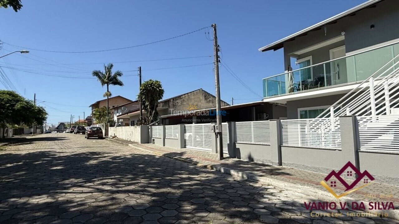 Casa para aluguel de temporada em Bombinhas (Morrinhos)