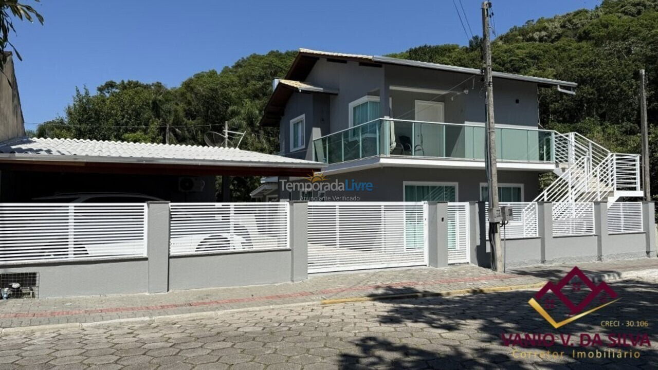 Casa para aluguel de temporada em Bombinhas (Morrinhos)