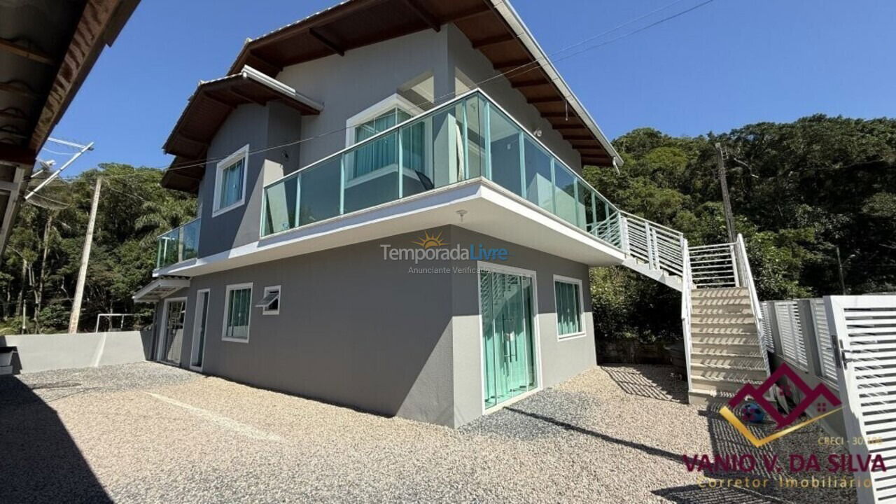 Casa para aluguel de temporada em Bombinhas (Morrinhos)