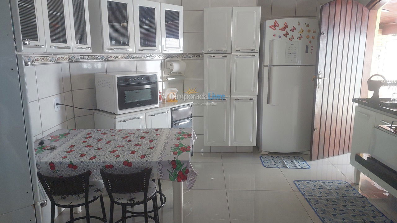 Casa para aluguel de temporada em Caraguatatuba (Indaiá)
