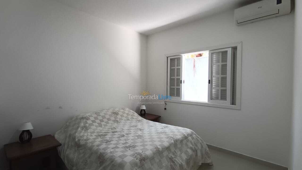 House for vacation rental in São Sebastião (Praia da Baleia)