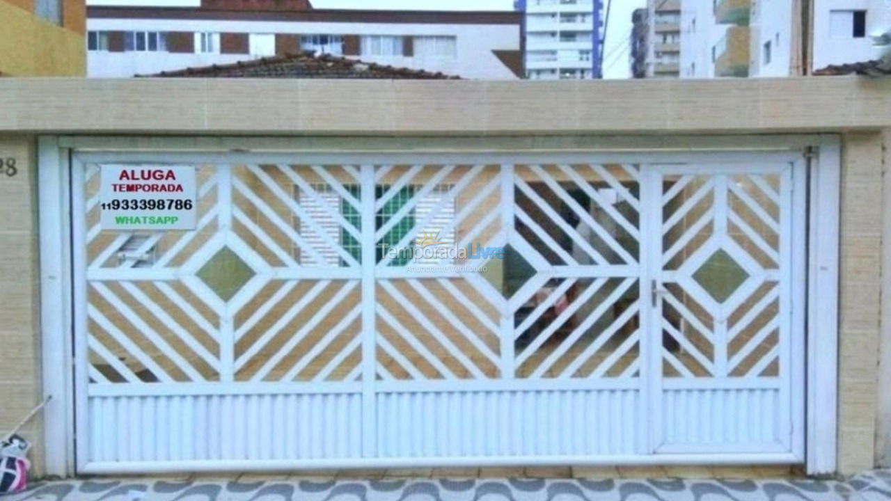 Casa para aluguel de temporada em Praia Grande (Vila Tupi)