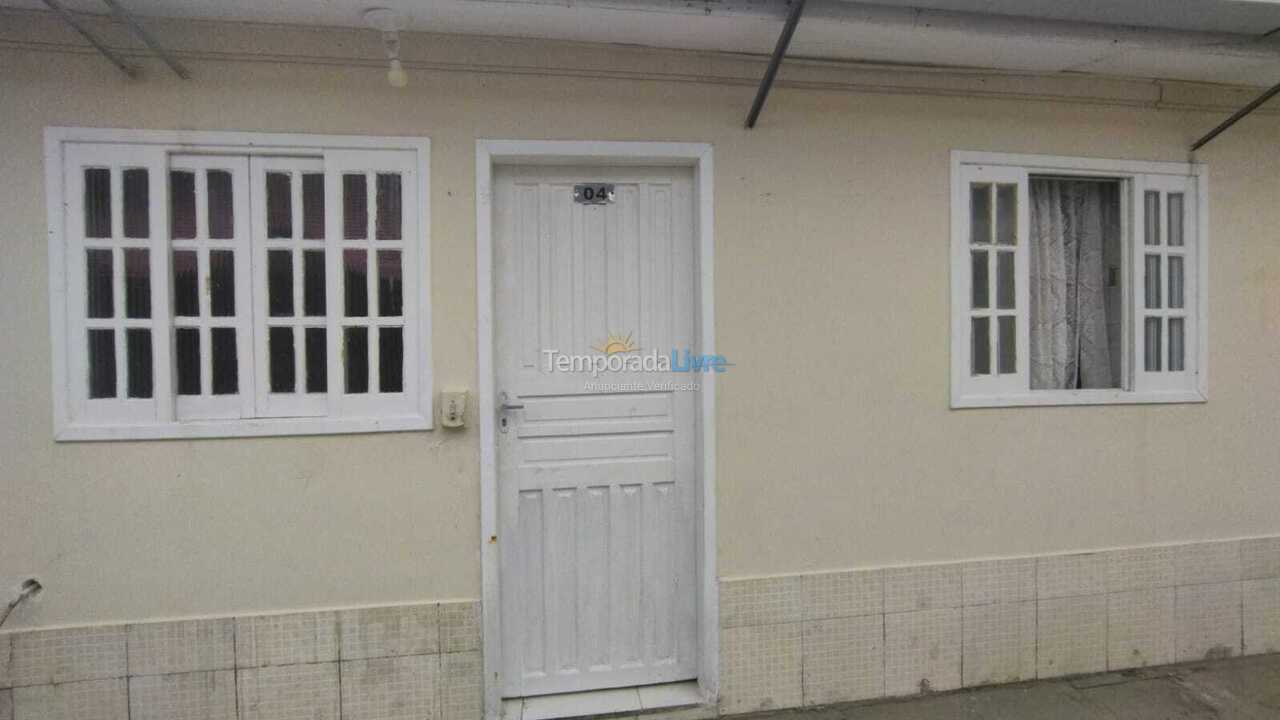 Apartamento para aluguel de temporada em Matinhos (Balneário Currais)