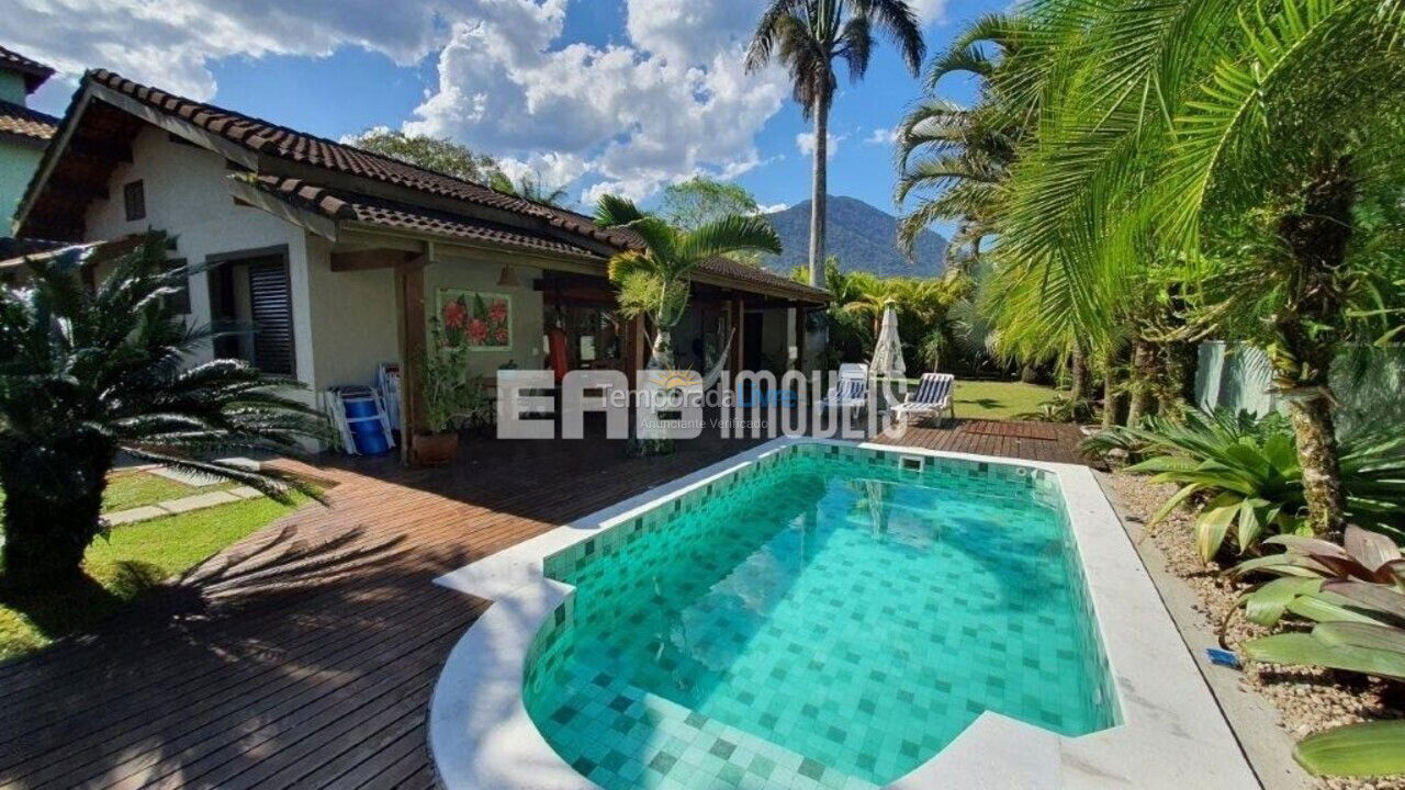 Casa para aluguel de temporada em Ubatuba (Praia de Itamambuca)