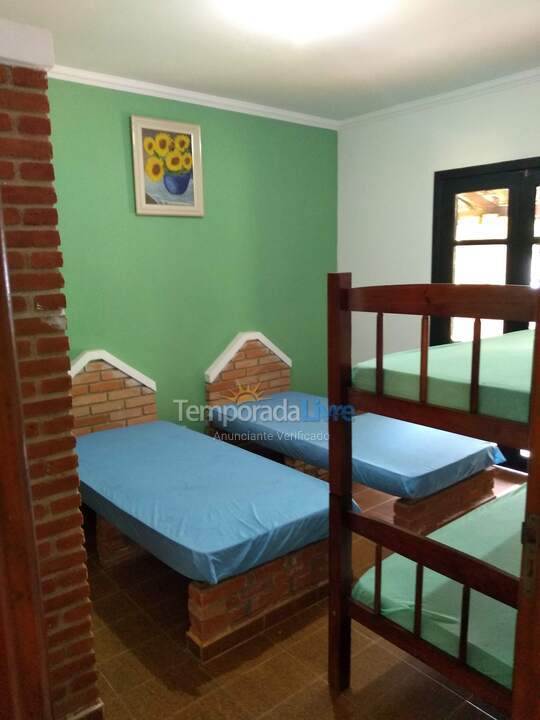 Granja para alquiler de vacaciones em Nazaré Paulista (Cuiabá)