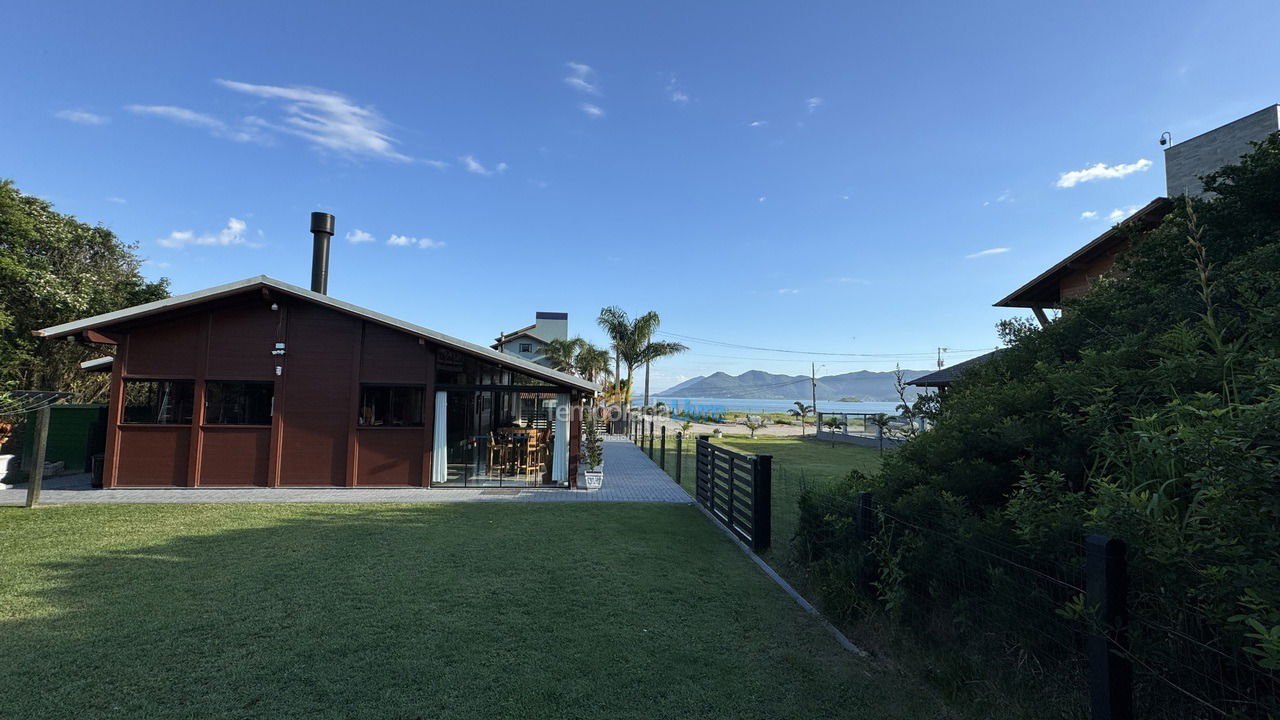 Casa para aluguel de temporada em Palhoça (Praia do Sonho)