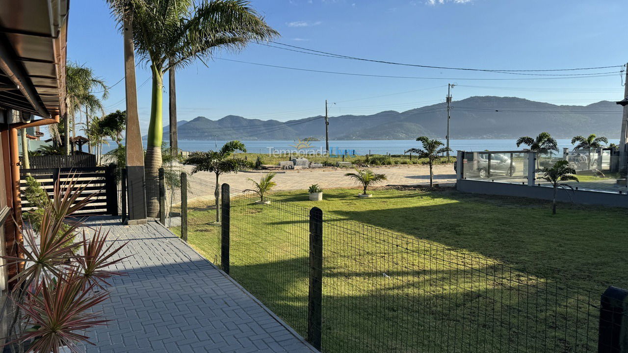 Casa para aluguel de temporada em Palhoça (Praia do Sonho)