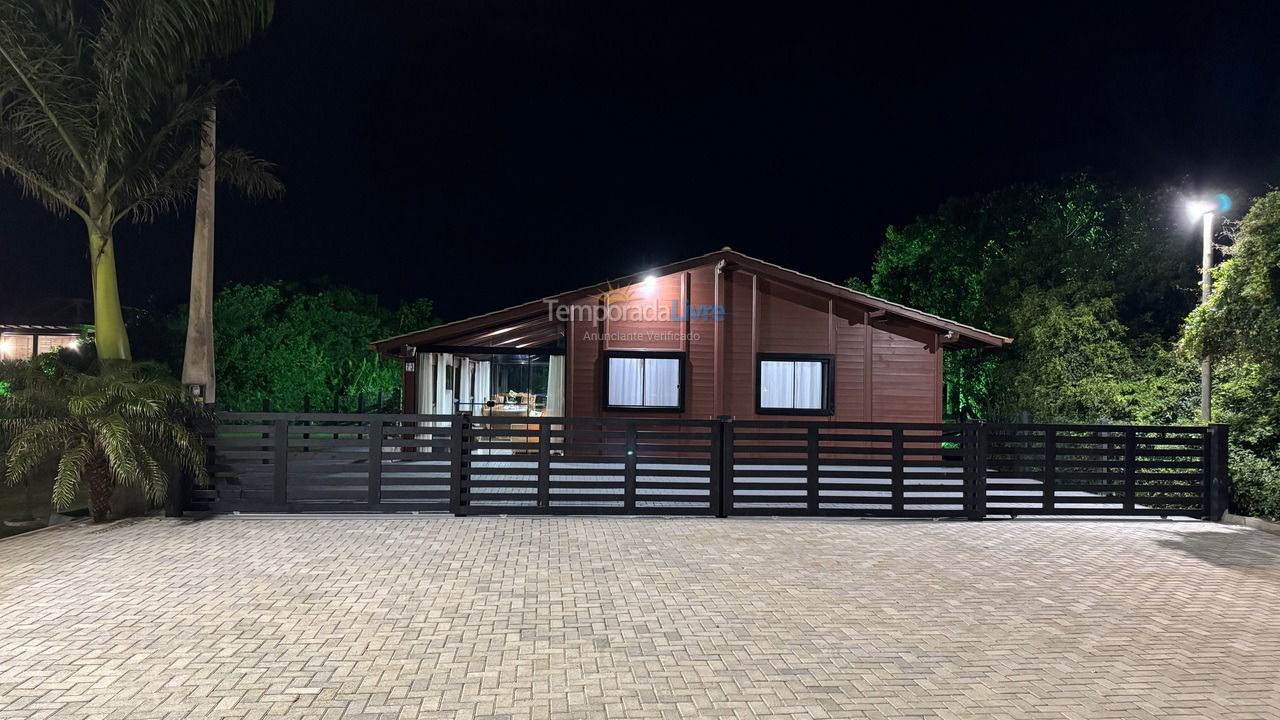 Casa para aluguel de temporada em Palhoça (Praia do Sonho)