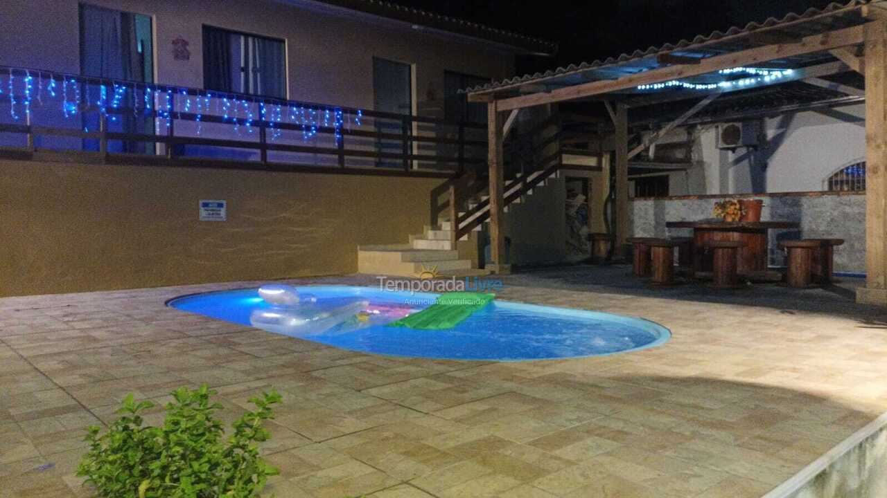 Casa para aluguel de temporada em Itapema (Casa Branca)