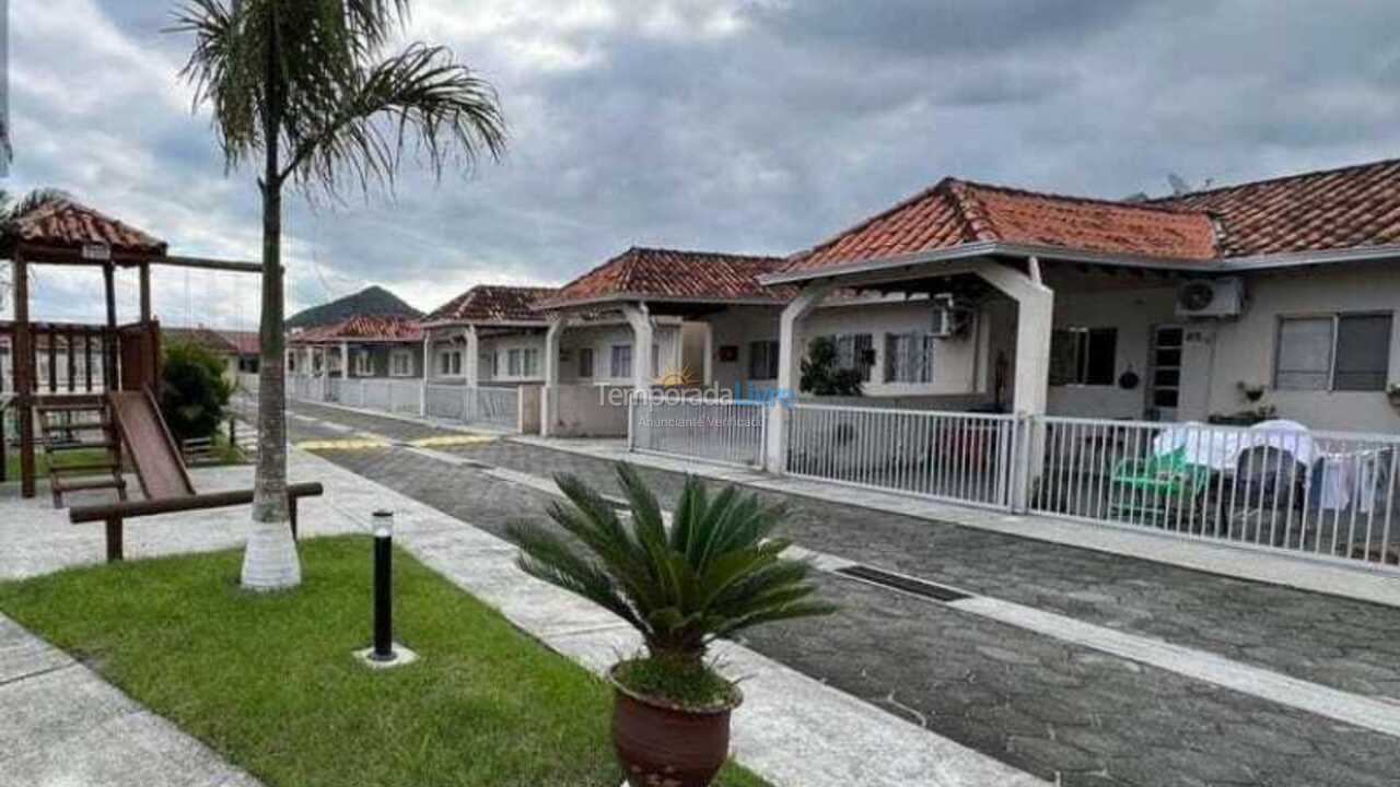 House for vacation rental in Matinhos (Balneário Flamingo)