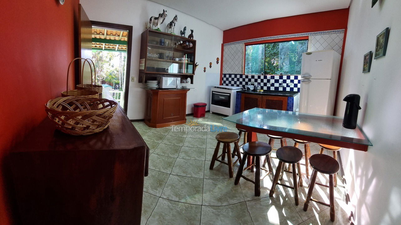 Casa para alquiler de vacaciones em Ubatuba (Bairro Rio Escuro)