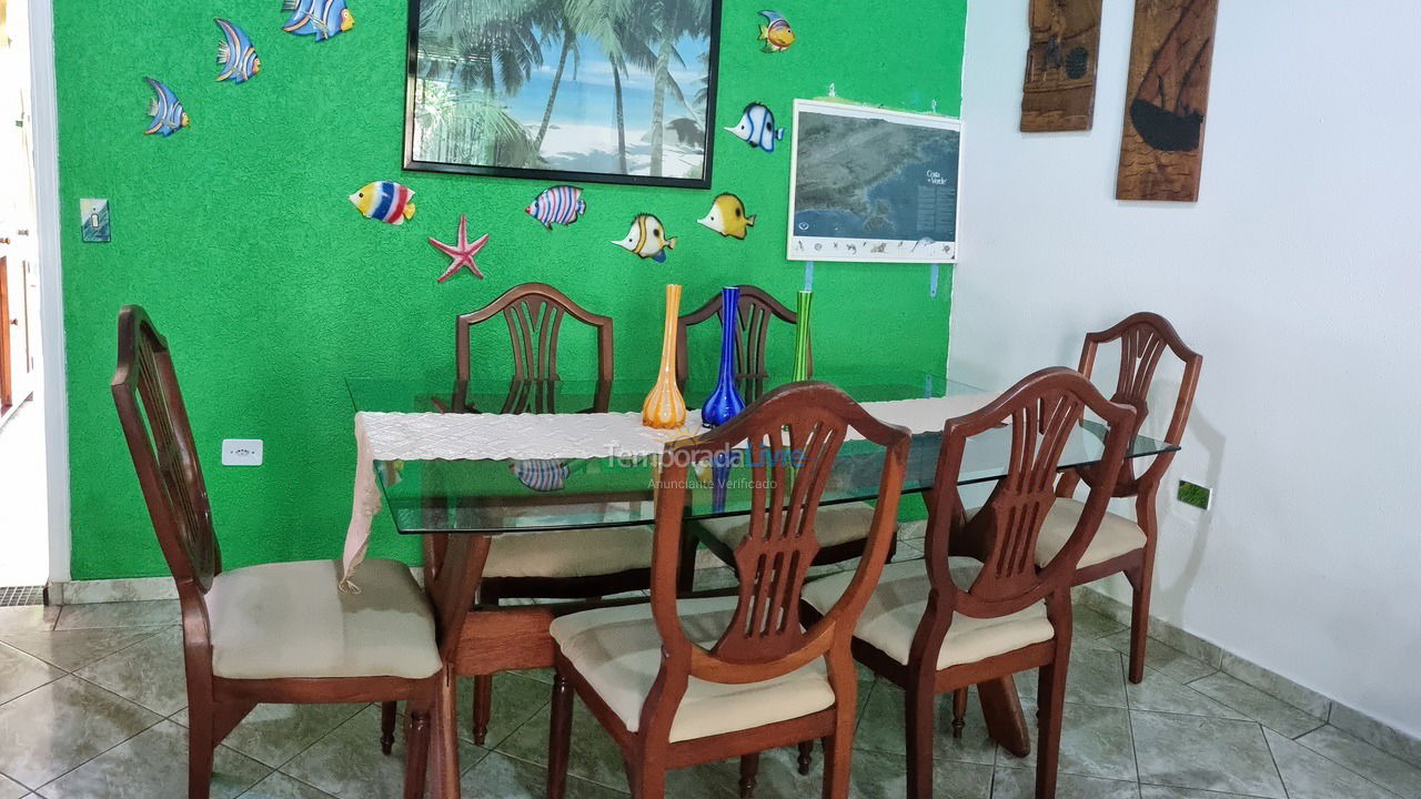 Casa para alquiler de vacaciones em Ubatuba (Bairro Rio Escuro)