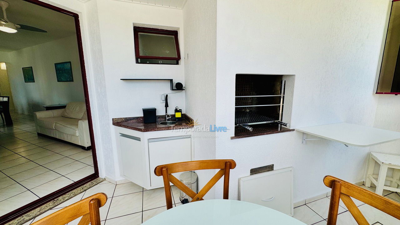 Apartamento para aluguel de temporada em Balneário Camboriú (Praia Central)