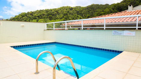 Piscina area social