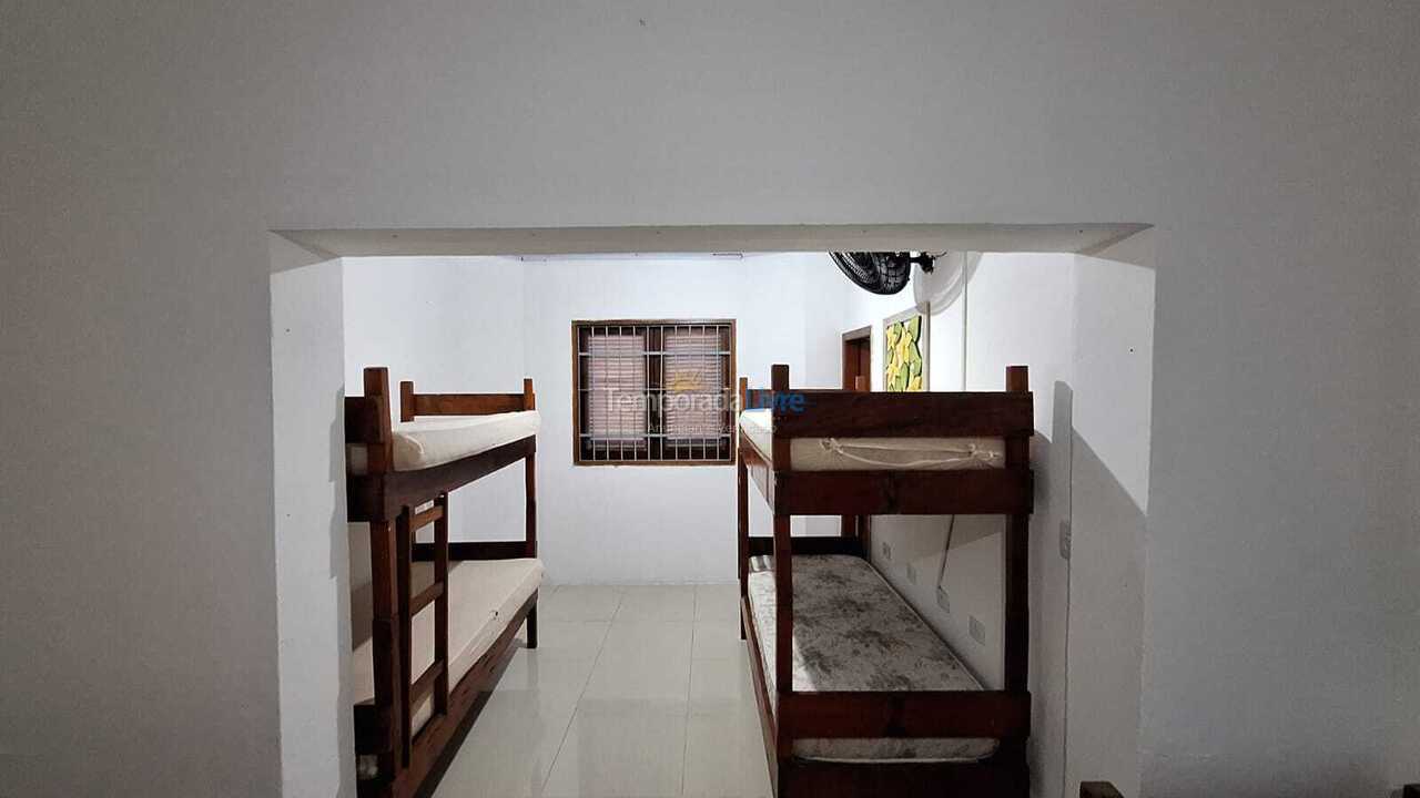 Casa para alquiler de vacaciones em Ubatuba (Maranduba)