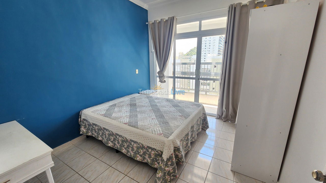 Apartamento para aluguel de temporada em Guarujá (Pitangueiras)