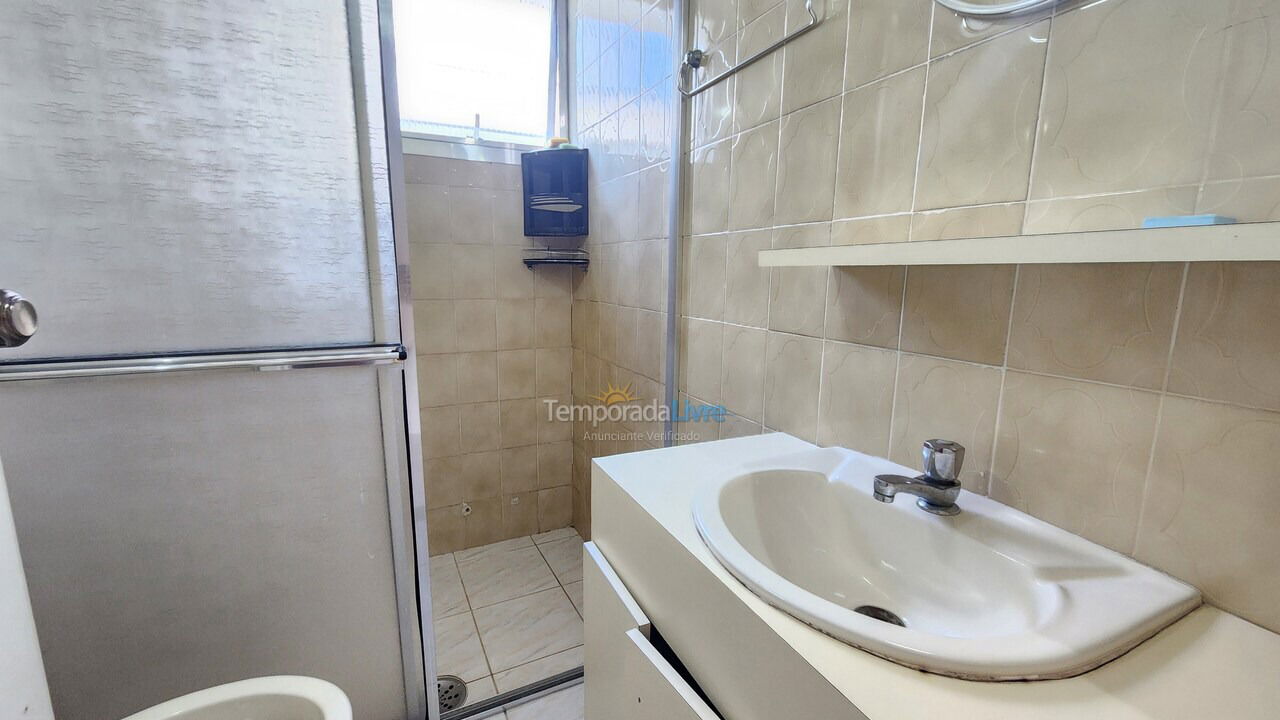 Apartamento para aluguel de temporada em Guarujá (Pitangueiras)