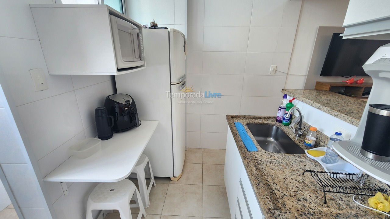 Apartamento para aluguel de temporada em Guarujá (Pitangueiras)