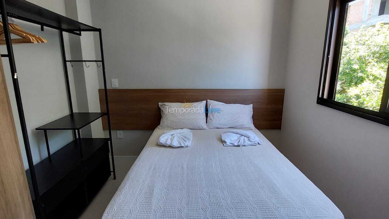 Apartamento para aluguel de temporada em Bombinhas (Bairro Canto Grande Praia de Mariscal)