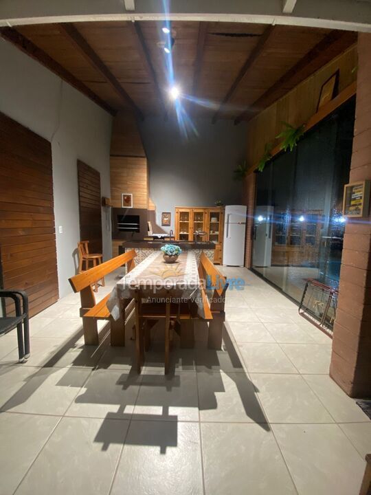 House for vacation rental in Bombinhas (Praia de Zimbros)