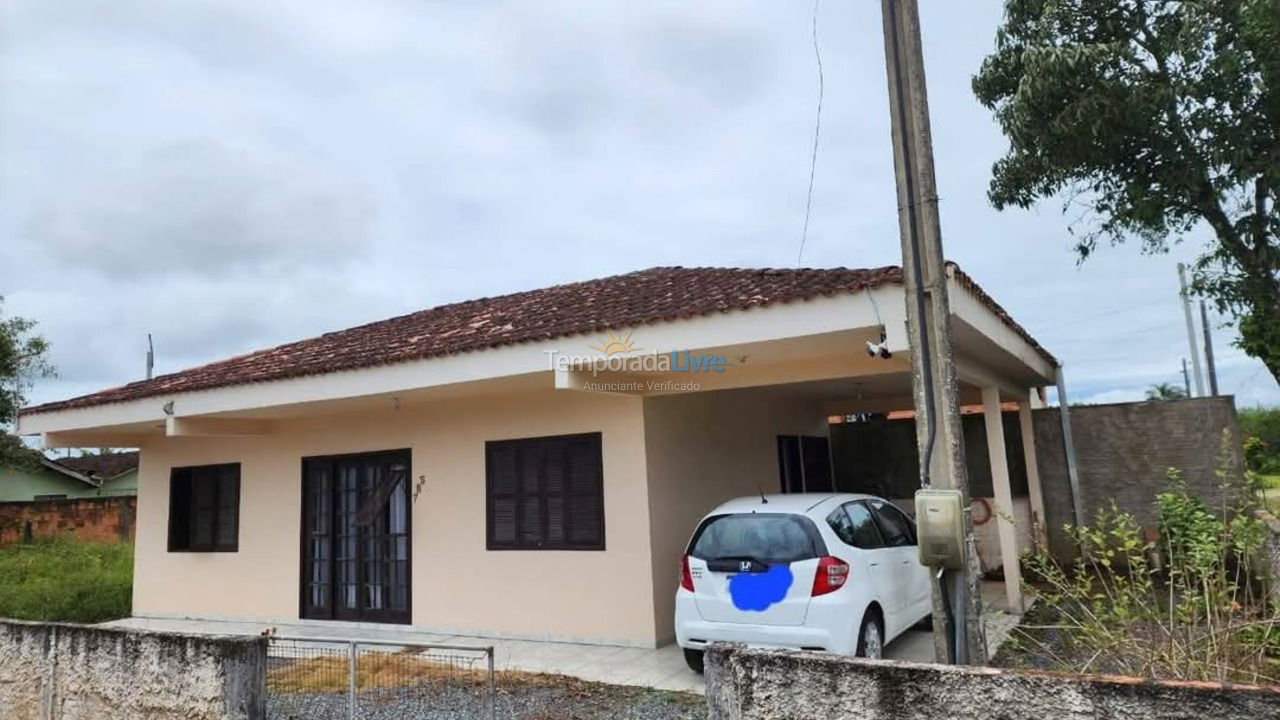 Casa para aluguel de temporada em São Francisco do Sul (Ubatuba)